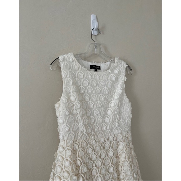 VINTAGE Style Wedding Dress Sleeveless Asymmetric Mini Embroidered White Small - Picture 5 of 7